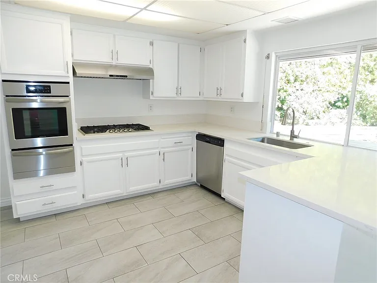 2346 Sarandi Grande Dr — Photo 2
