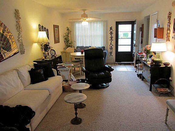 4th image of 1845 S Highland Ave APT 8-5