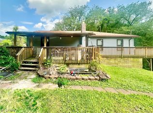 967 7th Ave, East Liverpool, OH 43920