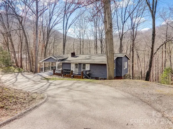 950 S Country Club Dr, Cullowhee, NC 28723
