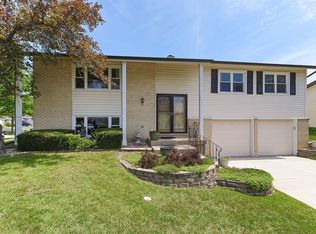 743 Home Ave, Elk Grove Village, IL 60007