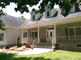 2905 Zz Nabors Rd, Greensboro, NC 27405