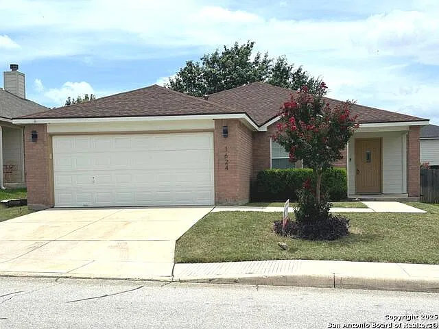 4 bed, 2.0 bath, 1716 sqft, $2,299 — Photo 1