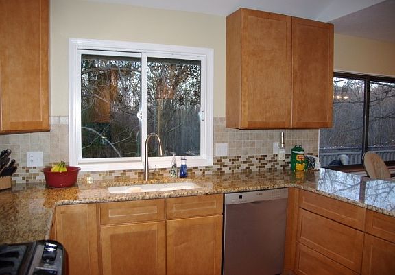 5th image of 27 Canterbury Dr