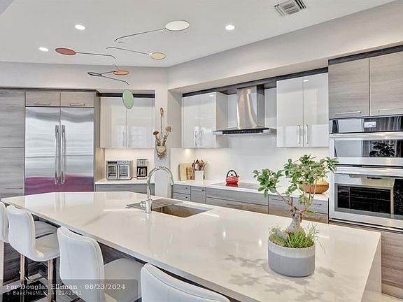 4th image of 100 E Las Olas Blvd Unit 1603
