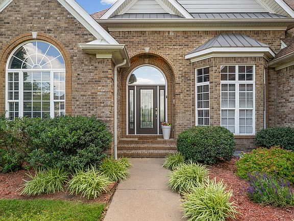 2nd image of 235 Wellington Way