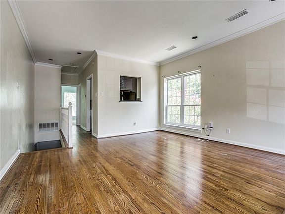 3rd image of 3412 McFarlin Blvd APT A
