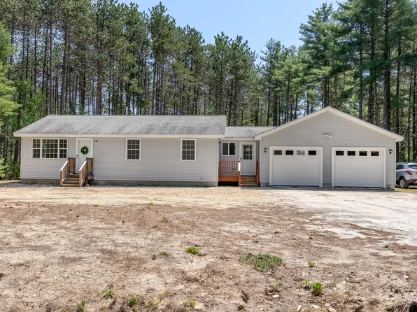 11 Twig Circle, Harrison, ME 04040