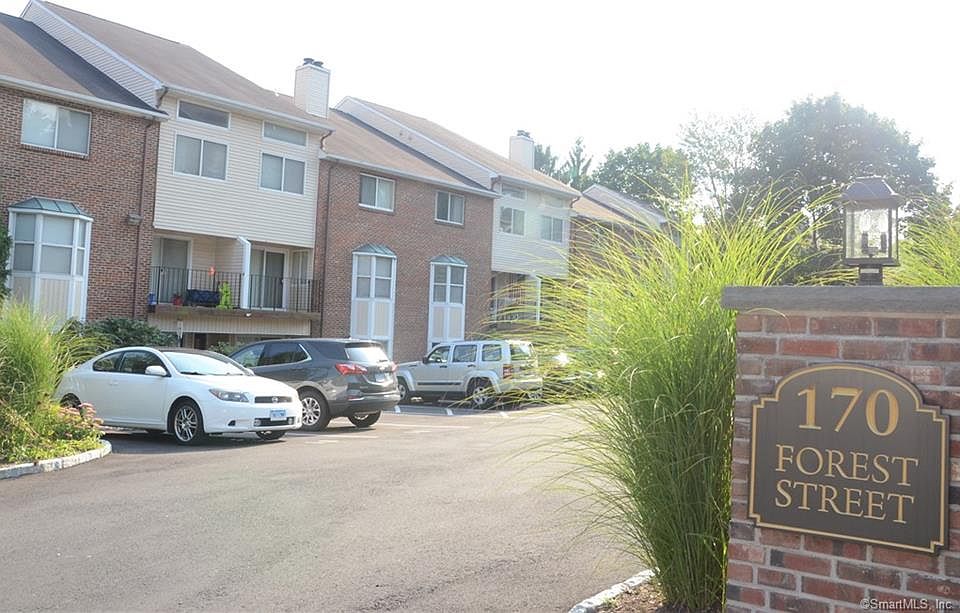 1st image of 170 Forest St APT 11