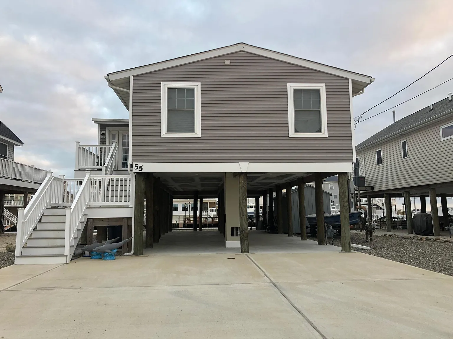 55 S Spinnaker Dr — Photo 2