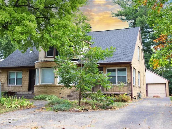 224 E Oak Park Dr, Peoria, IL 61614