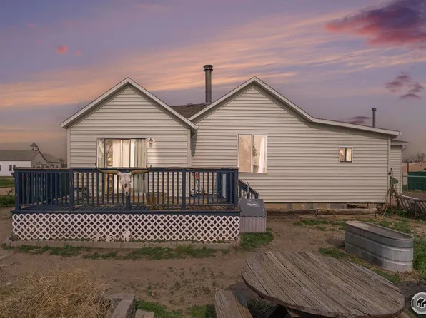 220 Cheyenne Ave, Grover, CO 80729