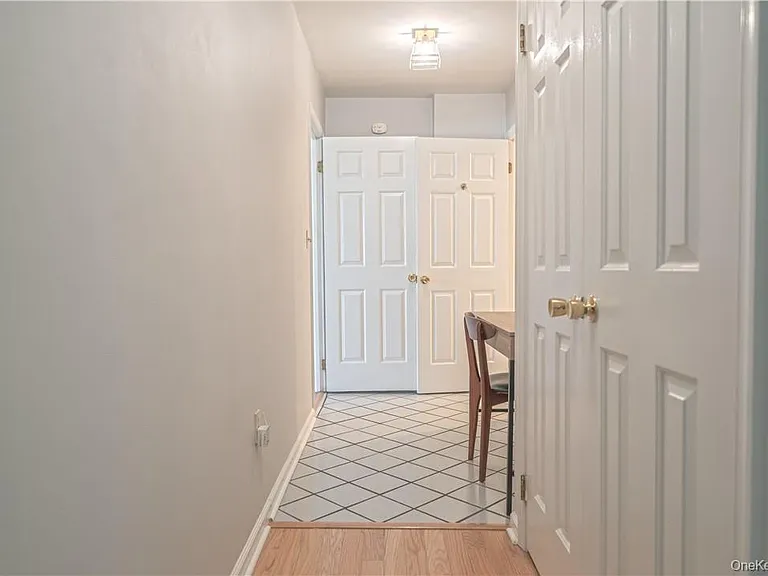 16 Hudson Point Ln — Photo 18