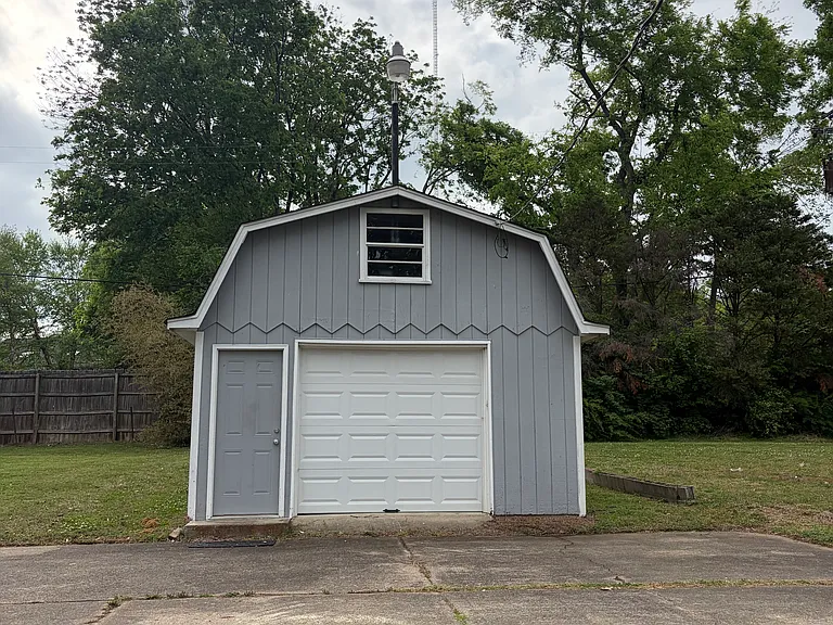 207 White Bridge Pike — Photo 3