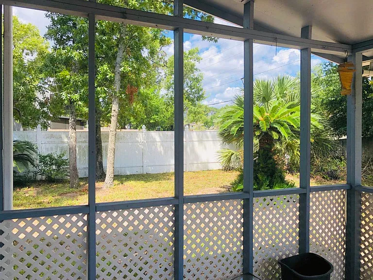 11445 Fort Caroline Lakes Dr N — Photo 33