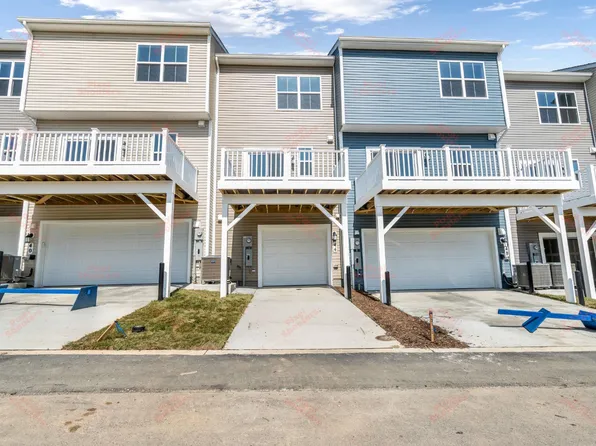 1324 Cedar Valley Rd, Ranson, WV