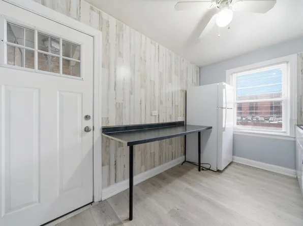 1949 W Albion Ave #1, Chicago, IL 60626