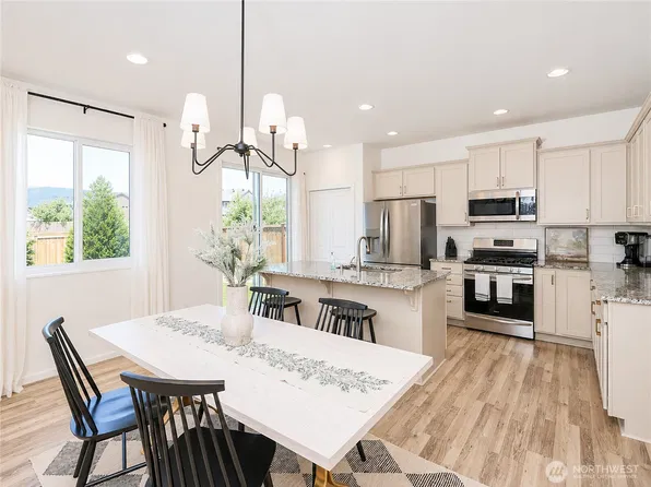 17701 Maple Street, Granite Falls, WA 98252
