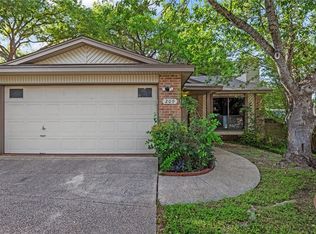 209 Crystal Cyn, Universal City, TX 78148