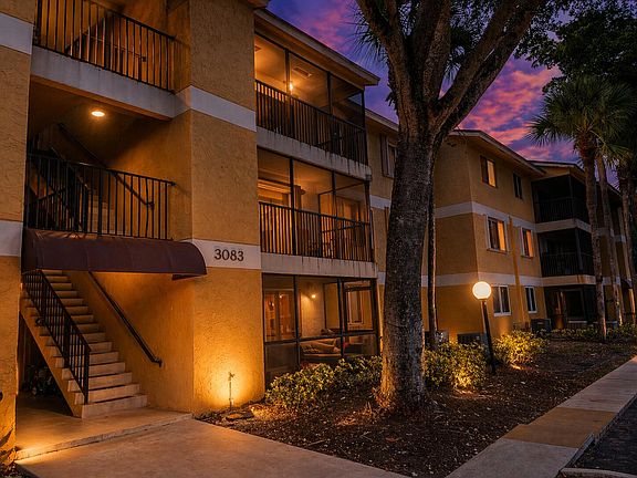 4th image of 3083 N Oakland Forest Drive #308