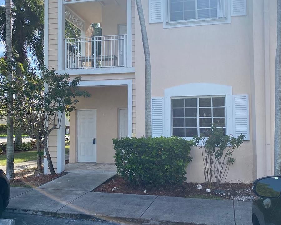 1st image of 2650 NE 3rd Dr Unit 101