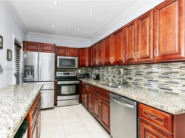 3131 S Ocean Dr APT 211, Hallandale, FL 33009