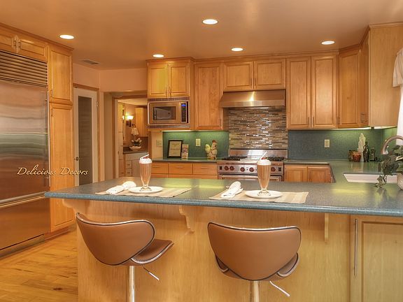 Grand Gourmet Kitchen