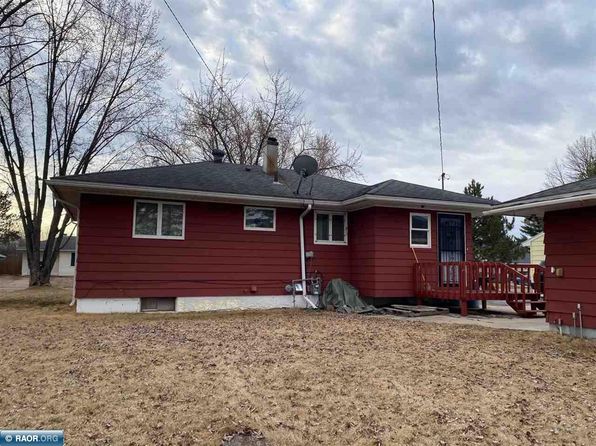 315 Kent Rd, Hoyt Lakes, MN 55750