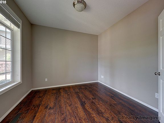 4th image of 1710 E 1st Way