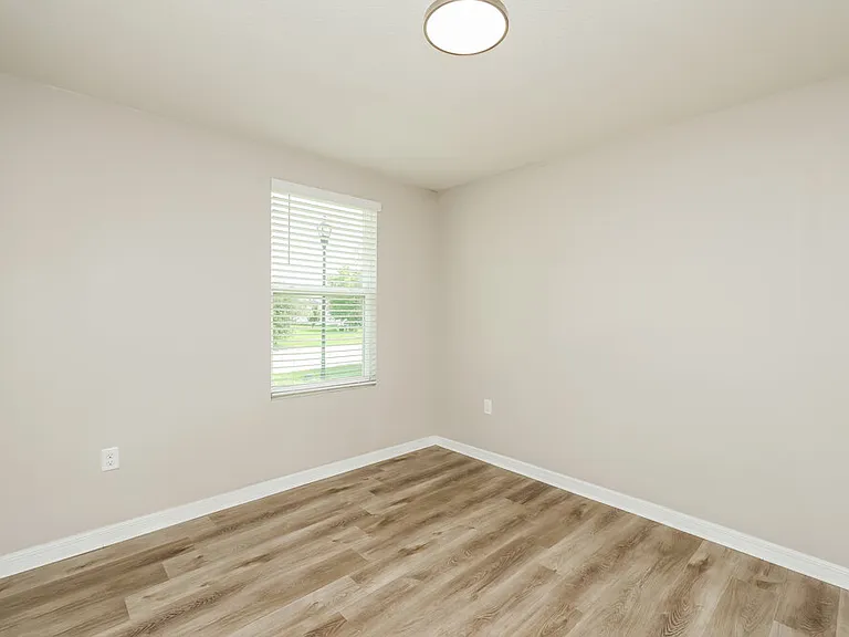 11702 Miracle Mile Dr — Photo 14