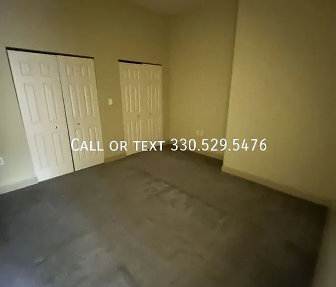 2404 Prospect Ave — Photo 101
