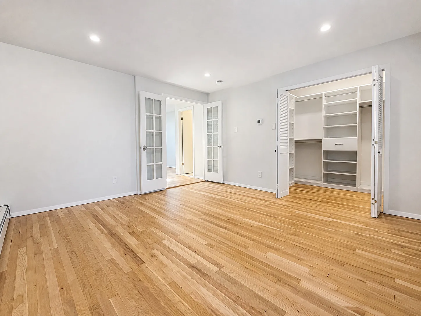 1 bed, 1005 sqft, $3,250 — Photo 4