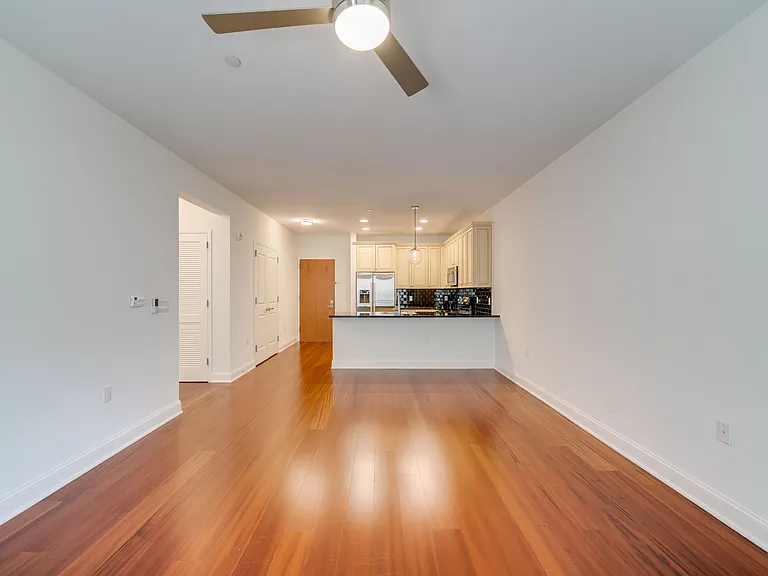 340A Old River Rd #421 — Photo 15