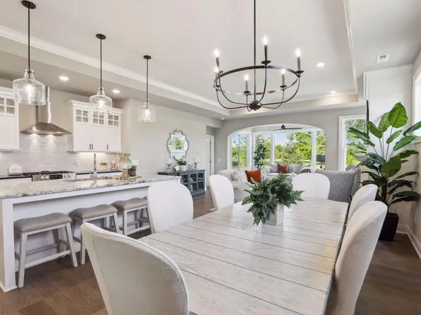 3822 Queensland Cir N, Plymouth, MN 55446