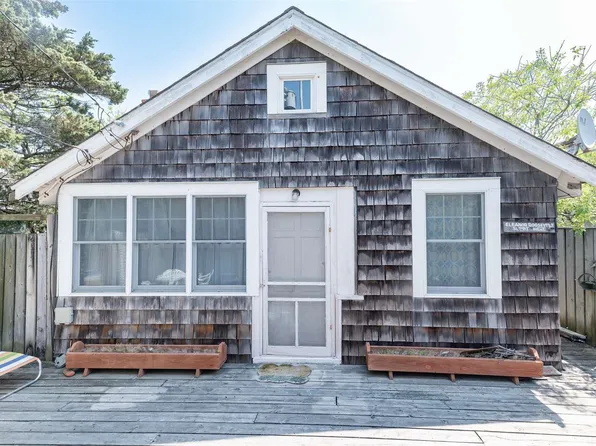 216 Beach Walk, Cherry Grove, NY 11782