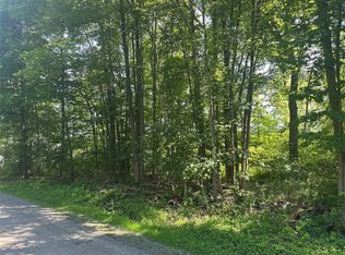 Charlotte Ave, Conneaut Lake, PA 16316