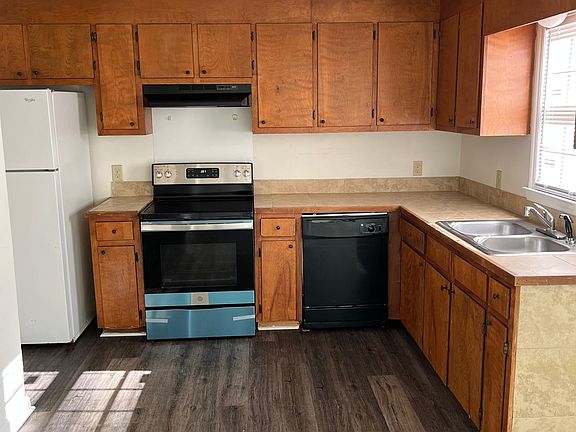 4th image of 1011 Westover Dr #A