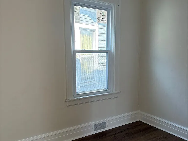 1015 Elmwood Ave #2 — Photo 13