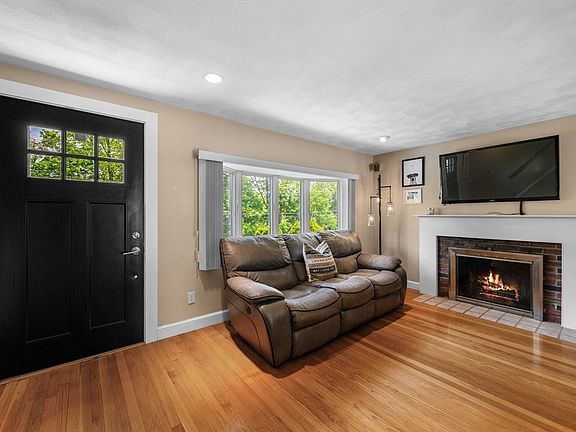 4th image of 74 Harris Rd