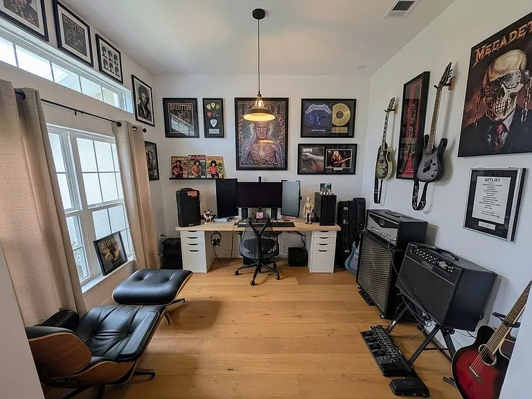 6750 NW Pinson Ct — Photo 3