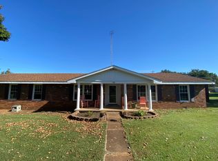 801 Edison Ave, Muscle Shoals, AL 35661