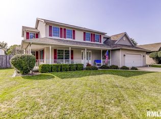 1701 Hunter Ridge Dr, Springfield, IL 62704