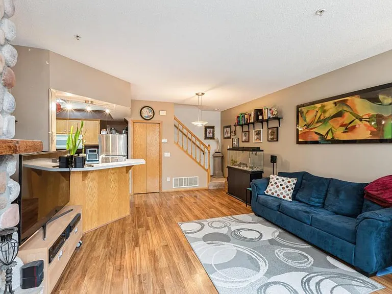 2752 Autumnwood Ln — Photo 4