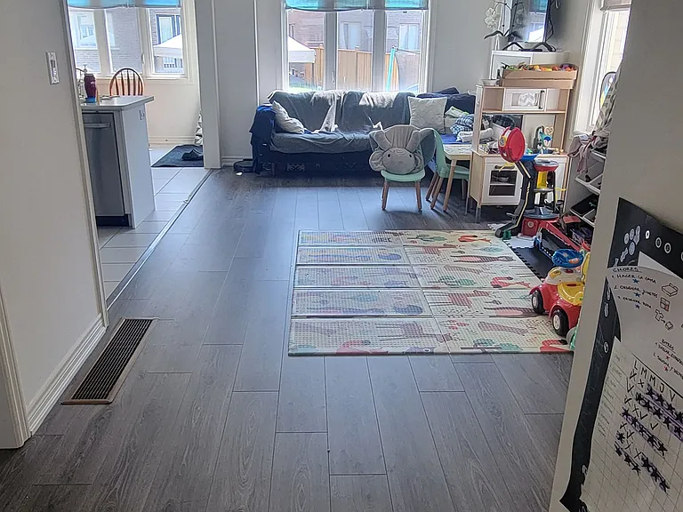 282 Great Falls Blvd — Photo 10