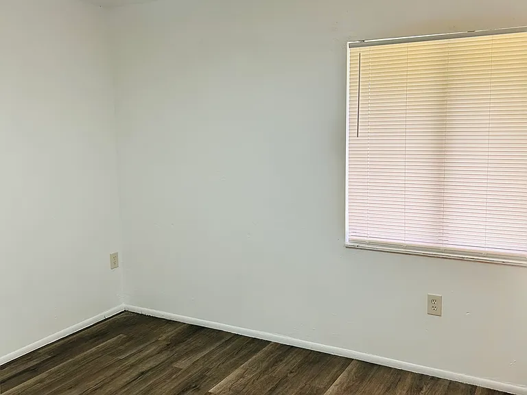 7698 Timber River Cir #7698 — Photo 4