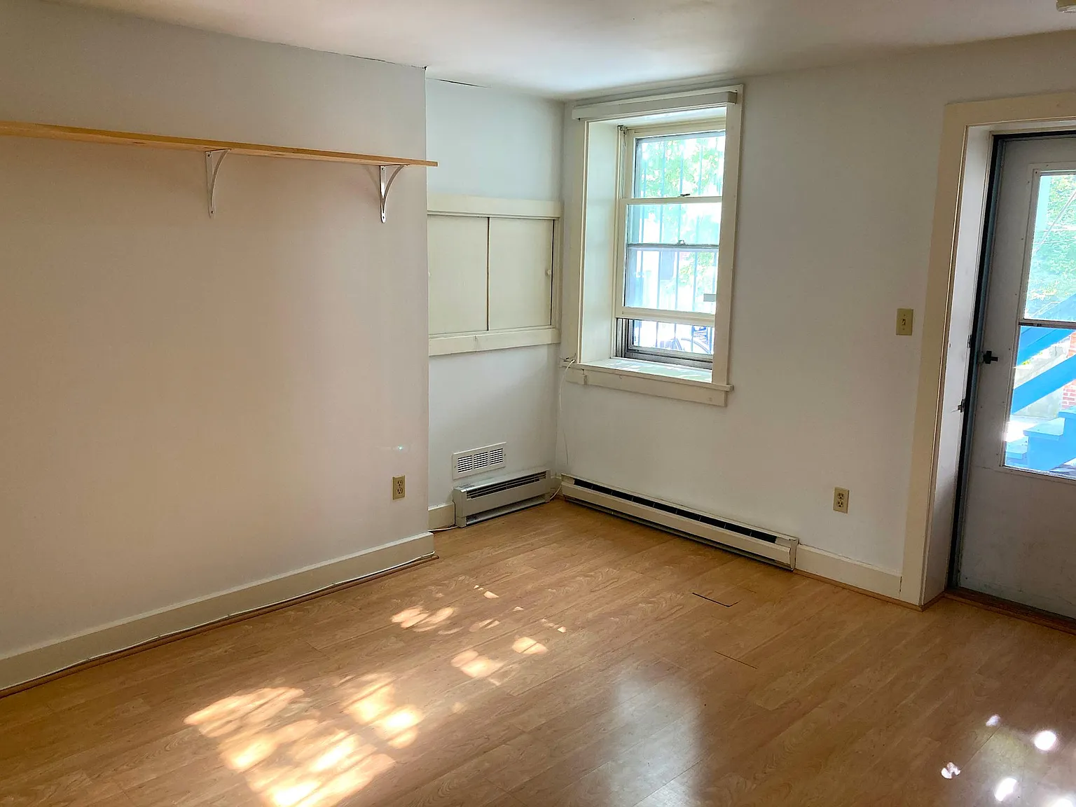 1 bed, 650 sqft, $1,100 — Photo 3