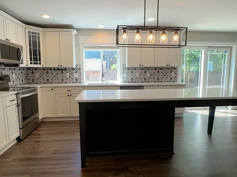 6521 Elaine Ave SE — Photo 6
