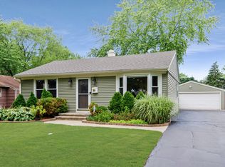 3605 Dove St, Rolling Meadows, IL 60008