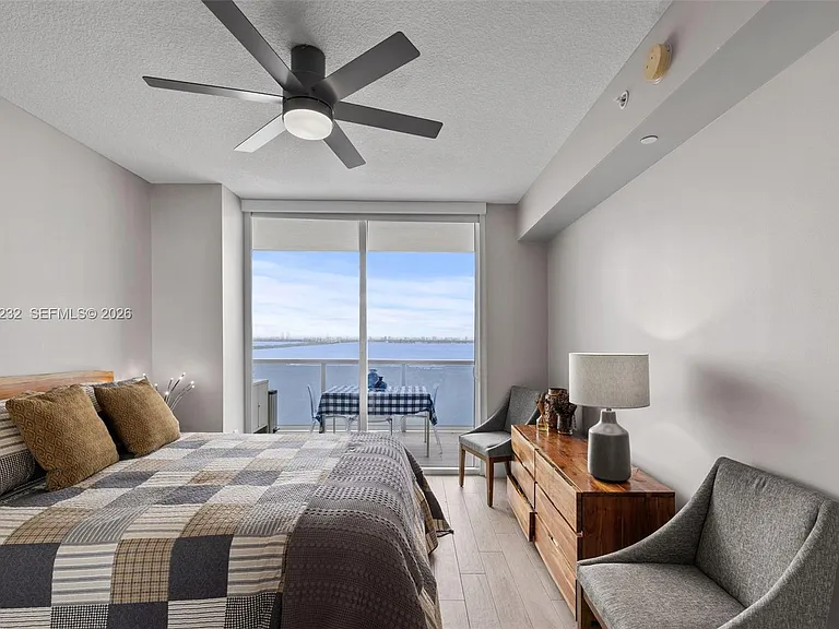 600 NE 27th St #2202 — Photo 14