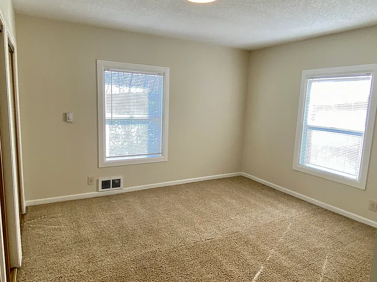 504-506 SW Primrose St — Photo 14